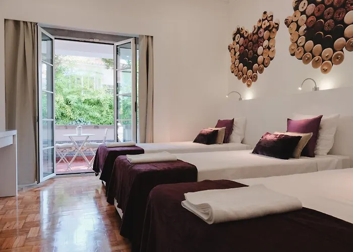 4U Lisbon Airport Suites